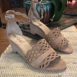 Nic + Zoe Tan Suede Ankle Strap Wedge NWT
